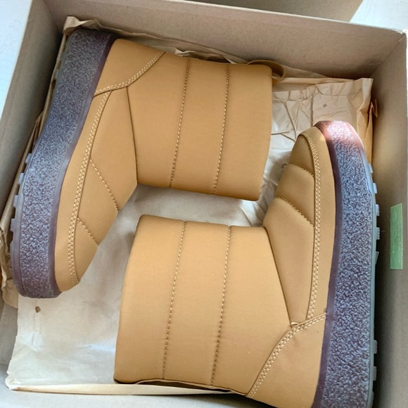NIB Madewell Toasty Puffer Boot - Picture 10 of 16